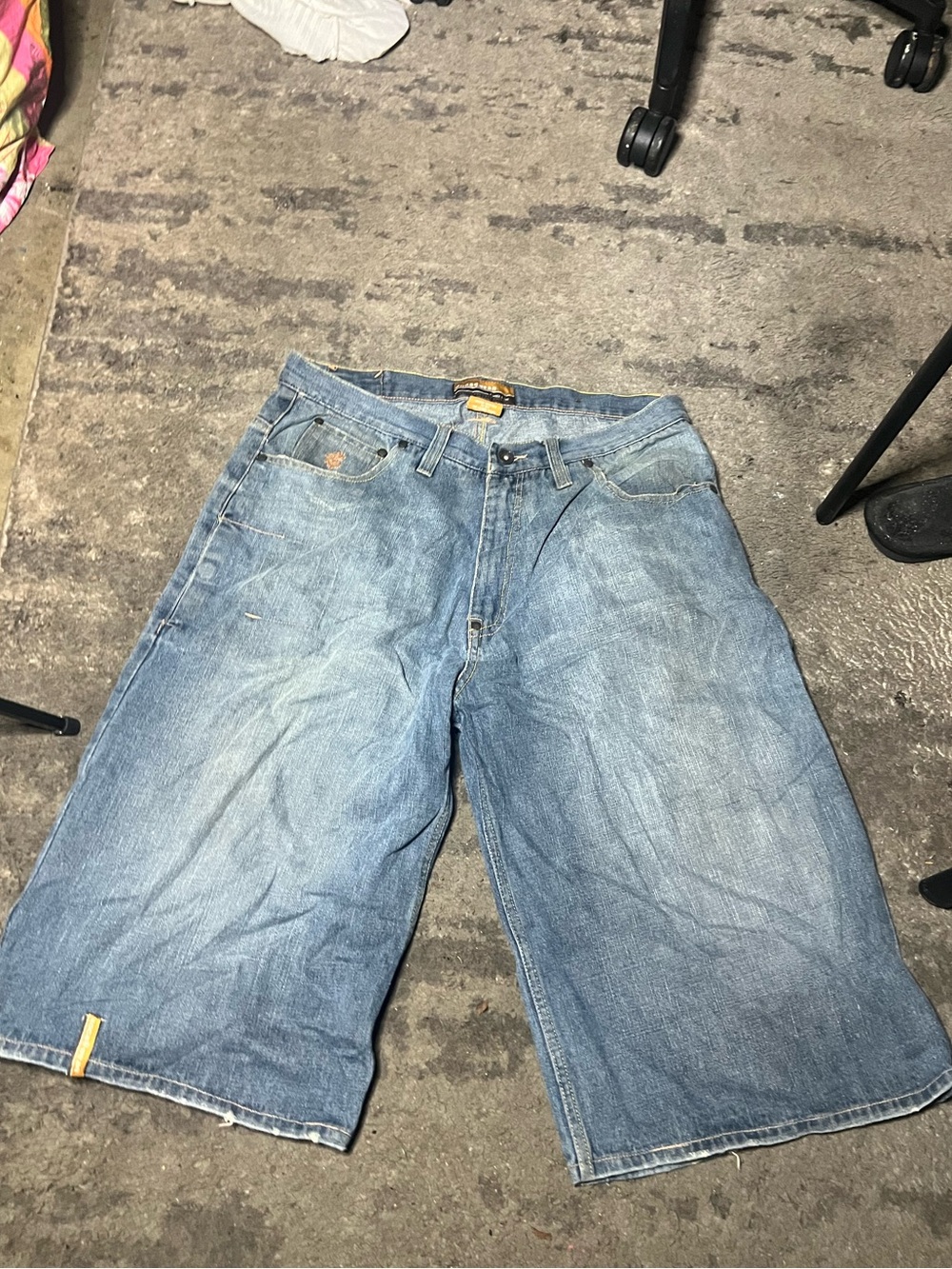 Vintage Y2K Rocawear Baggy Wide Leg Denim Jorts Size 36W